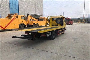 元江非事故拖车